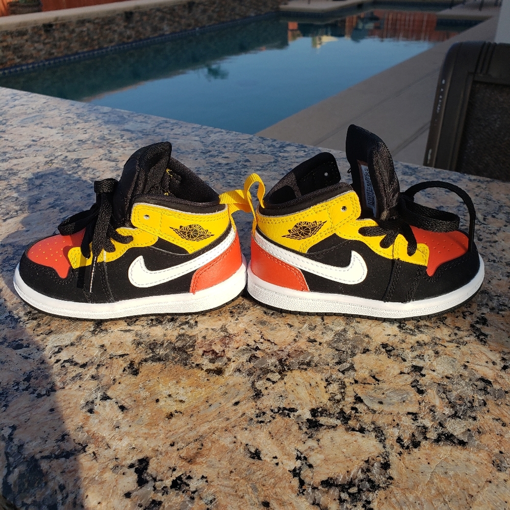 JORDAN 1  ORIGINALS